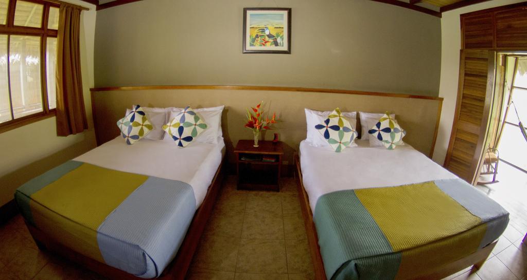 Francisco de Orellana Heliconia Amazon River Lodge מראה חיצוני תמונה
