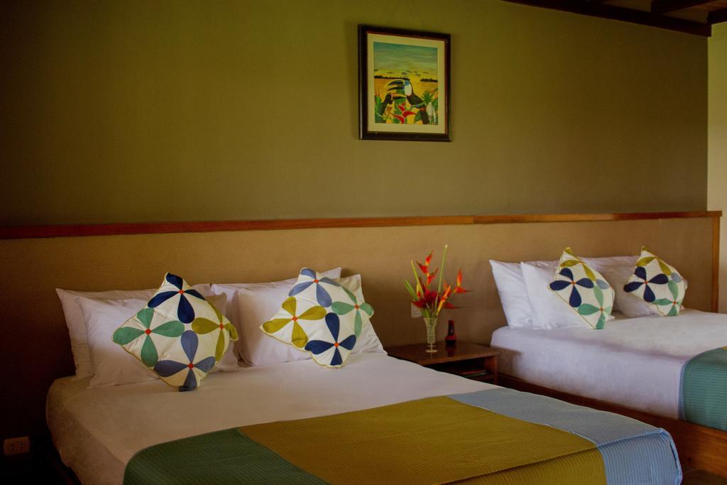 Francisco de Orellana Heliconia Amazon River Lodge מראה חיצוני תמונה
